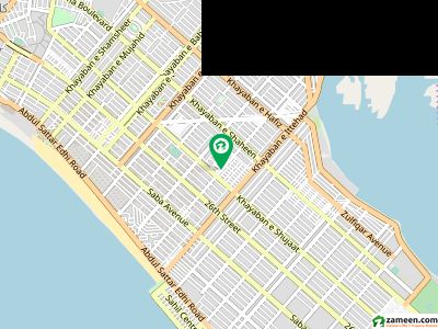 Prime 100-Yard Commercial Plot On Bukhari Commercial, Phase 6