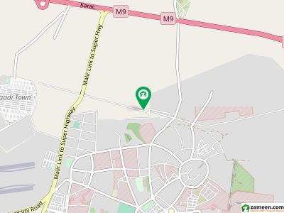 120 Yards Corner Plot at 40*30ft Road