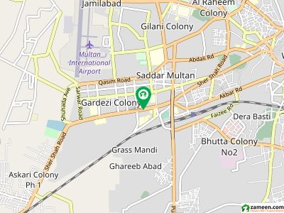 01 Kanal nice plot in the elite area of Cantt