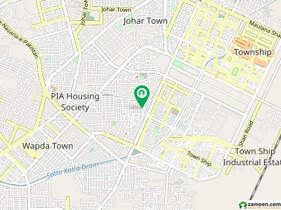احمد ایوینیو لاہور میں 7 کمروں کا 3 مرلہ مکان 1.05 کروڑ میں برائے فروخت۔
