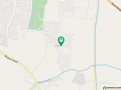 ڈی ایچ اے فیز 7 - بلاک وائے فیز 7,ڈیفنس (ڈی ایچ اے),لاہور میں 1 کنال رہائشی پلاٹ 4.5 کروڑ میں برائے فروخت۔