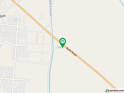 TOP PRIME LOCATION IN V BLOCK PH: 8 FOR RESIDENCE OR INVESTMENT PORPOSE. DIRECT DEAL WITH OWNER. PLOT FOR SALE