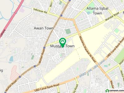 Very good location plot on main boulevard mustafa town