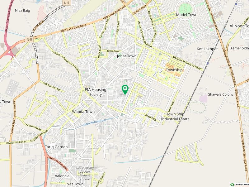 احمد ایوینیو لاہور میں 4 کمروں کا 5 مرلہ مکان 40 ہزار میں کرایہ پر دستیاب ہے۔