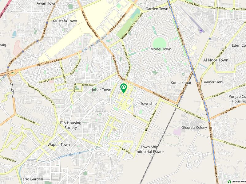 Here Is A Good Opportunity To Live In A Well-Built House Here Is A Good Opportunity To Live In A Well-Built House